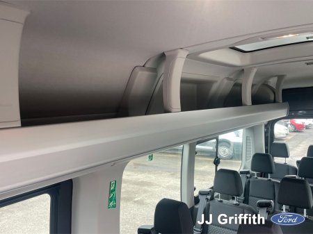 2026 Ford Transit Minibus - photo 12