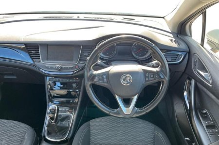 2018 Vauxhall Astra - photo 11