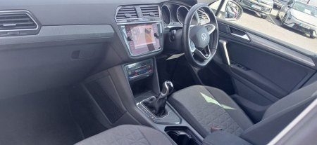 2024 Volkswagen Tiguan - photo 3