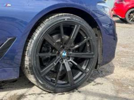 2019 BMW 5-Series - photo 11