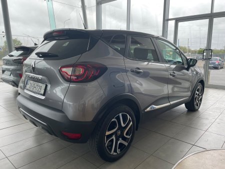 2021 Renault Captur - photo 2
