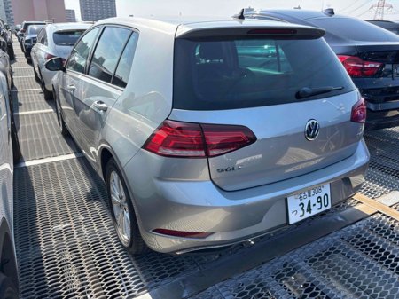 2017 Volkswagen Golf - photo 2