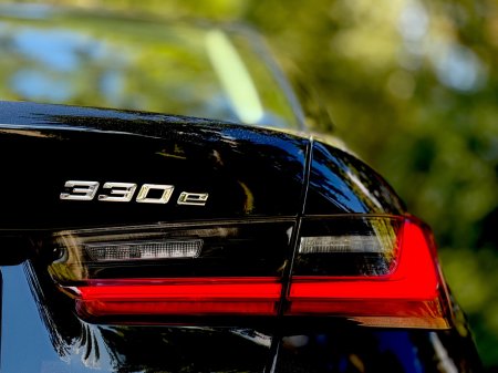 2023 BMW 3-Series - photo 33