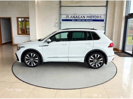 2021 Volkswagen Tiguan - photo 2