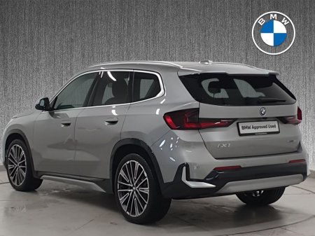 2026 BMW iX1 - photo 2