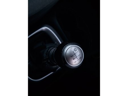 2017 Toyota Yaris - photo 18