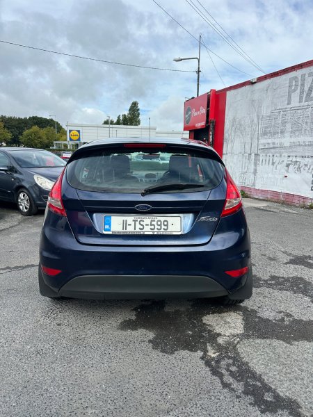 2011 Ford Fiesta - photo 27