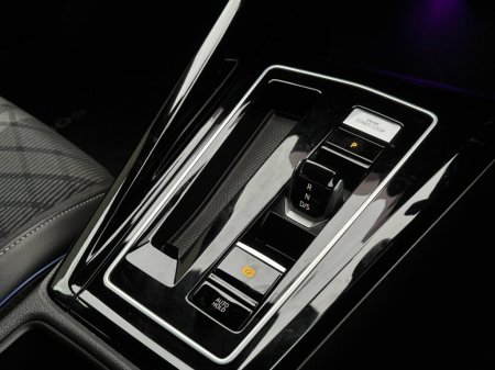 2024 Volkswagen Golf - photo 16