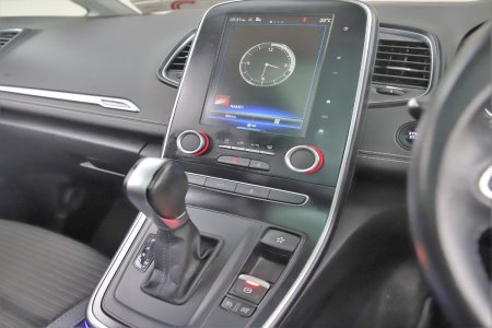 2017 Renault Scenic - photo 23