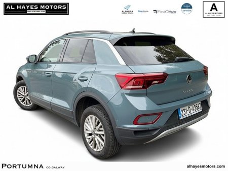 2023 Volkswagen T-Roc - photo 2