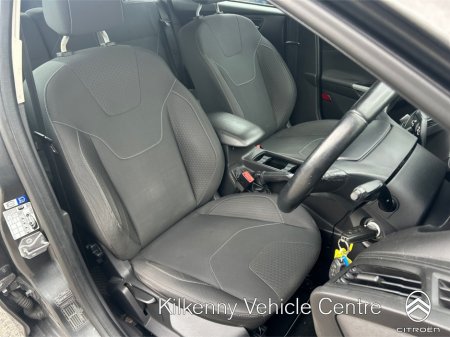 2016 Ford Focus - photo 22