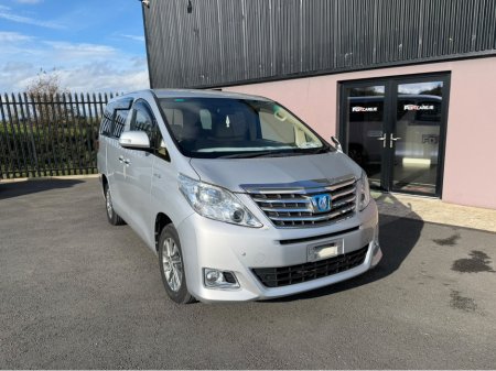2014 Toyota Alphard - photo 2