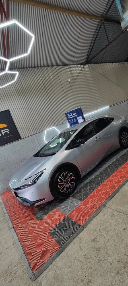 2025 Toyota Prius - photo 16