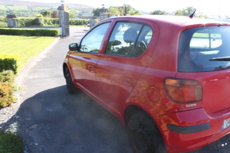 2004 Toyota Yaris - photo 4