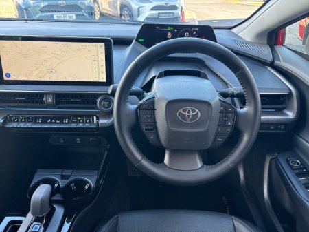 2025 Toyota Prius - photo 9