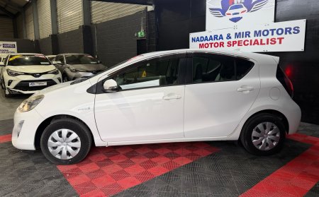 2017 Toyota Aqua - photo 13