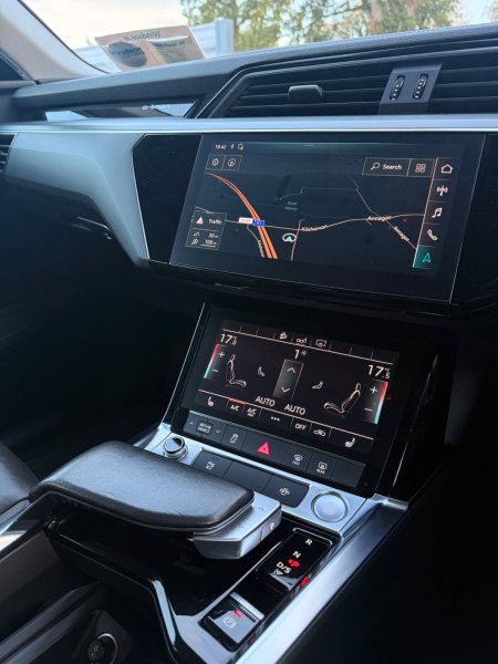 2020 Audi e-tron - photo 38