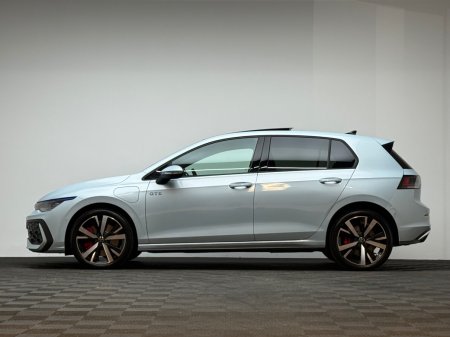 2026 Volkswagen Golf - photo 4