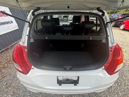 2015 Suzuki Swift - photo 7