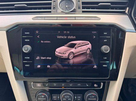 2018 Volkswagen Passat - photo 32