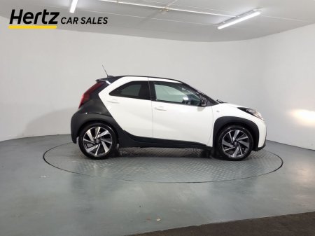 2023 Toyota Aygo X - photo 2