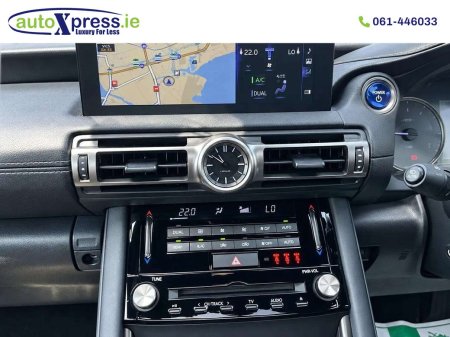 2021 Lexus IS - photo 7