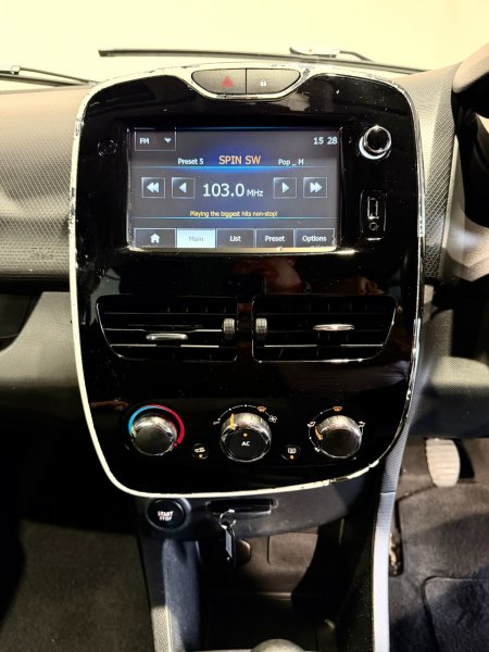 2015 Renault Clio - photo 15