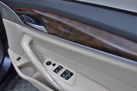 2017 BMW 5-Series - photo 17