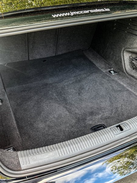 2024 BMW 5-Series - photo 41
