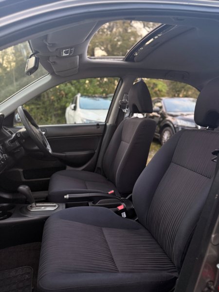 2005 Honda Civic - photo 24