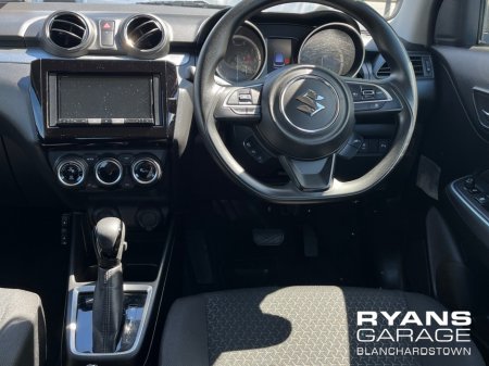 2023 Suzuki Swift - photo 9