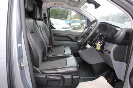 2022 Vauxhall Vivaro - photo 9
