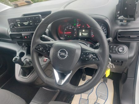 2020 Opel Combo - photo 16