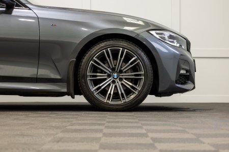 2022 BMW 3-Series - photo 7