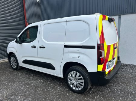 2020 Peugeot Partner - photo 9