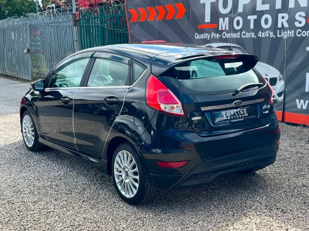 2015 Ford Fiesta - photo 8