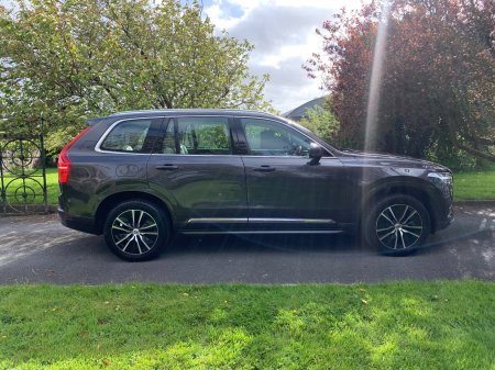 2023 Volvo XC90 - photo 2