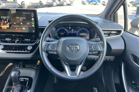 2025 Toyota Corolla - photo 6