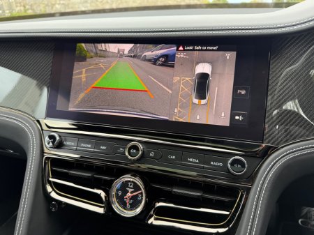 2025 Bentley Flying Spur - photo 40