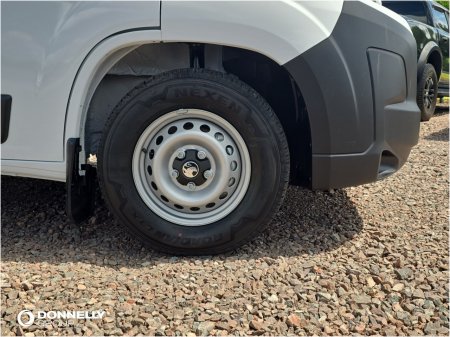 2026 Vauxhall Movano - photo 8