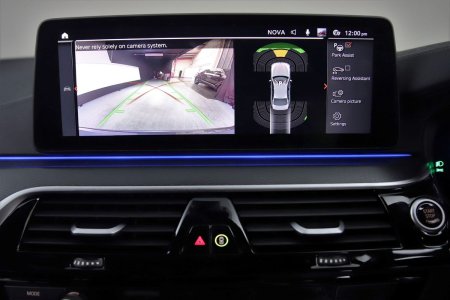 2023 BMW 5-Series - photo 20
