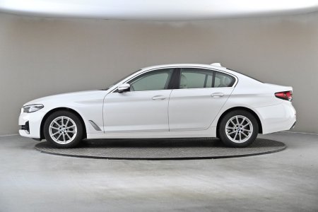 2021 BMW 5-Series - photo 5