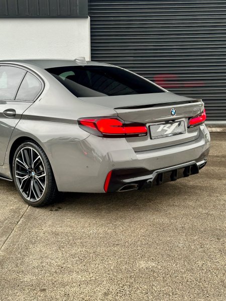 2021 BMW 5-Series - photo 15