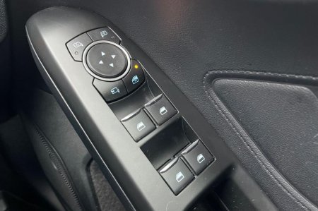 2018 Ford Focus - photo 16