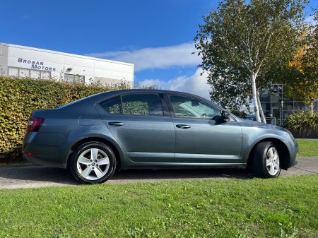 2017 Skoda Octavia - photo 13