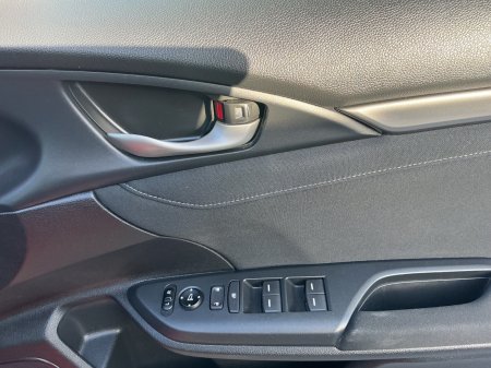 2018 Honda Civic - photo 16