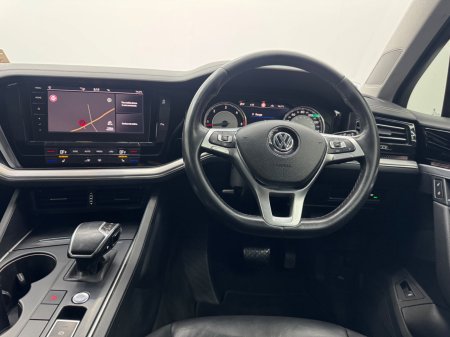 2019 Volkswagen Touareg - photo 8
