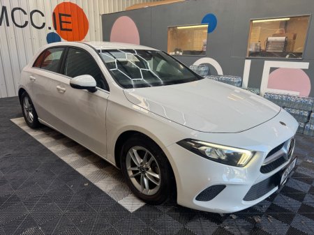 2019 Mercedes-Benz A-Class 2019 MERCEDES-BENZ A180 RADAR SEFTIP NAVIGATION AUTOMATIC / CRUISE CONTROL / REVERSE CAMERA  / PADDL