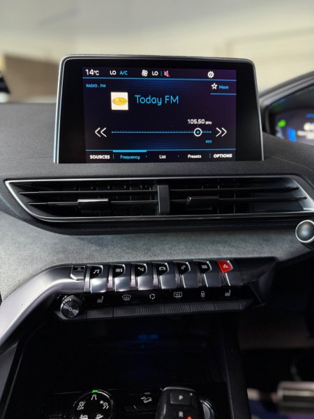 2018 Peugeot 5008 - photo 18