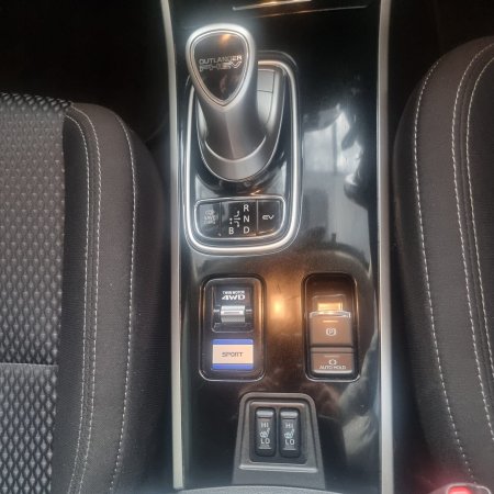 2020 Mitsubishi Outlander - photo 20